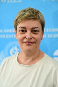 foto roxana marinescu